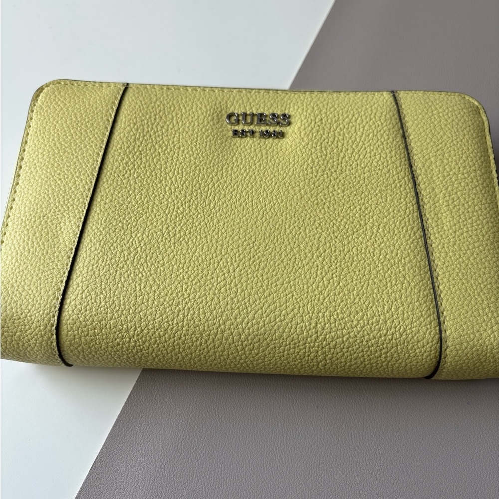 GUESS Lemon Textured Wallet - Picture 2 of 6